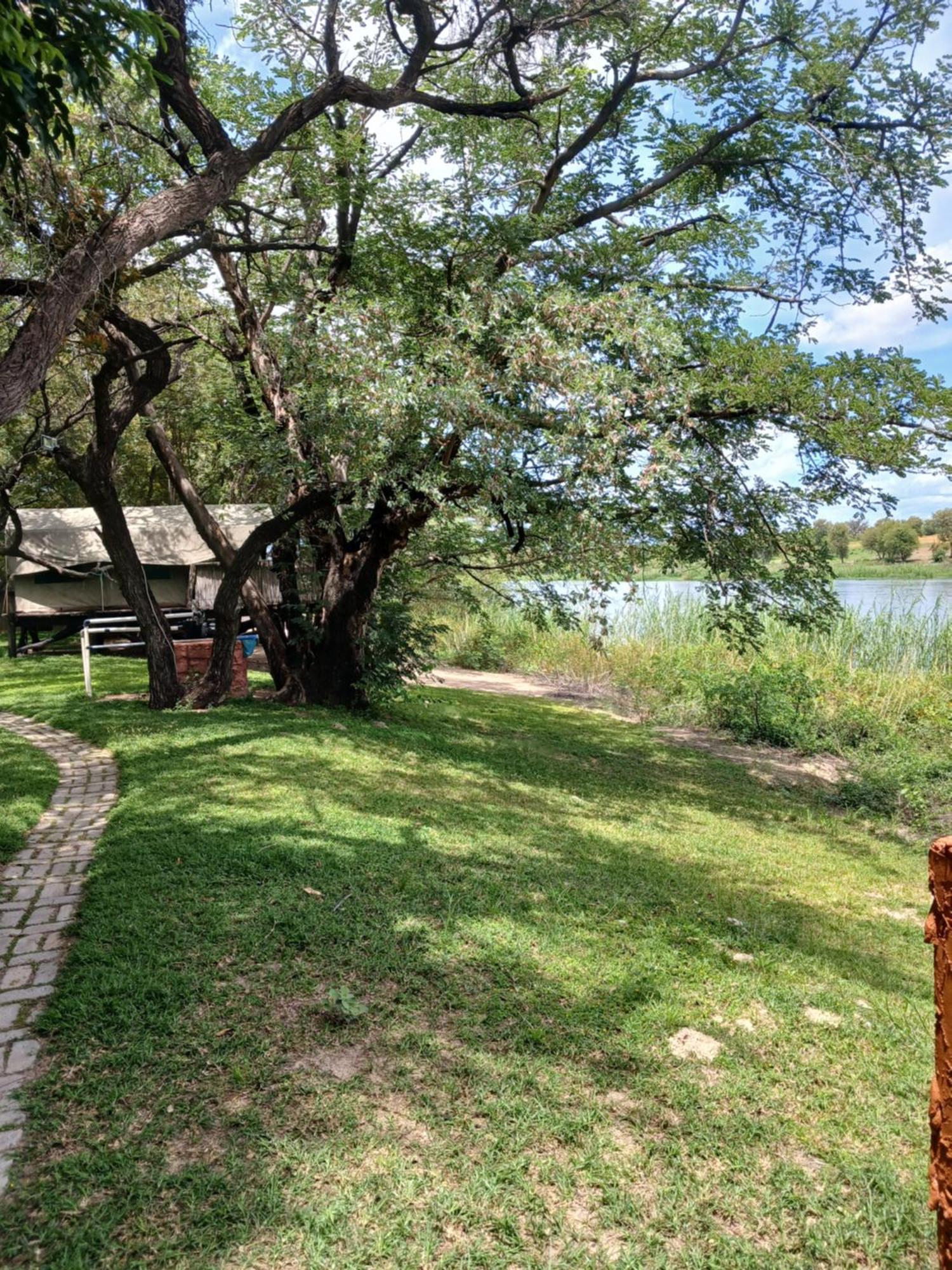 רונדו Camp Hogo Kavango מראה חיצוני תמונה